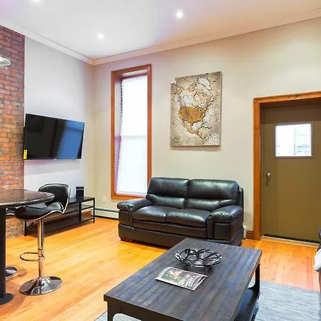 Halsey Luxury Apartment